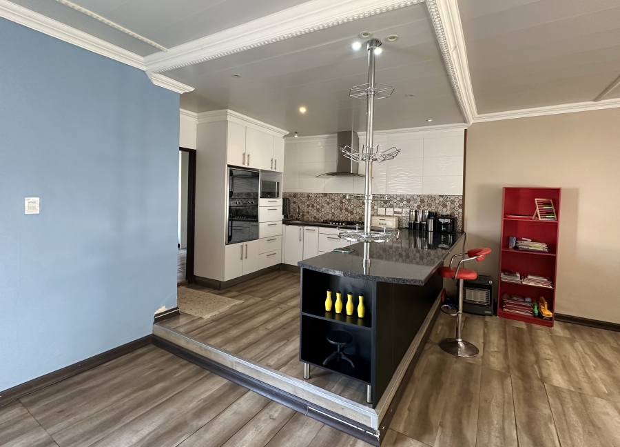 4 Bedroom Property for Sale in Southernwood Eastern Cape